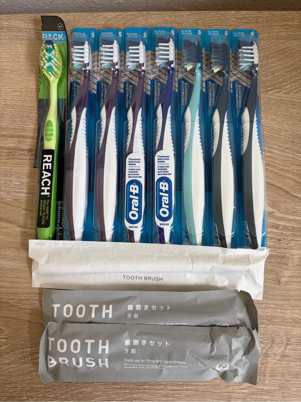 11 Pack Assortment Oral-B Soft Adult Manual Toothbrushes Multicolor